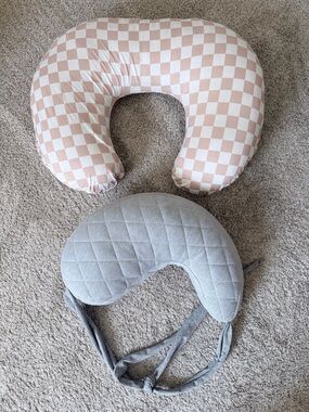 Boppy Original and travel Boppy!